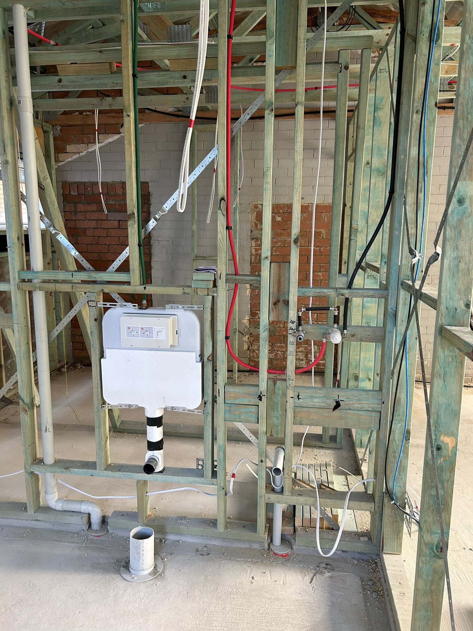 a6e8bdd6-e8de-4e5d-9583-b6524e152f01